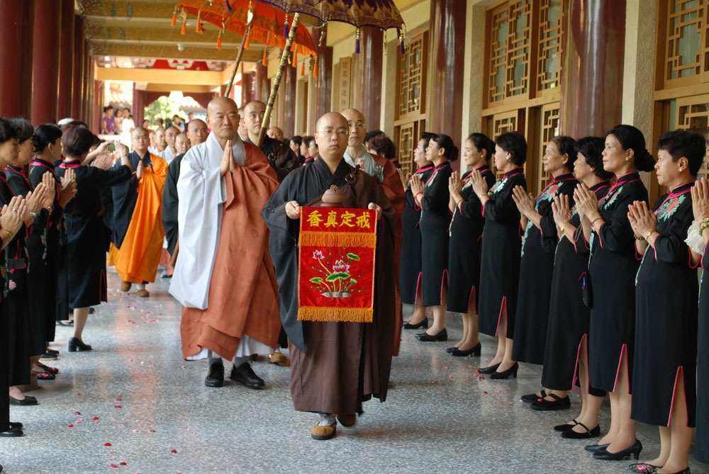 �ұ���翡 �ݶ����� ����