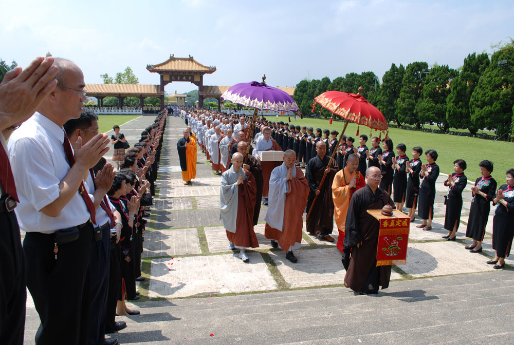 �ұ���翡 �ݶ����� ����