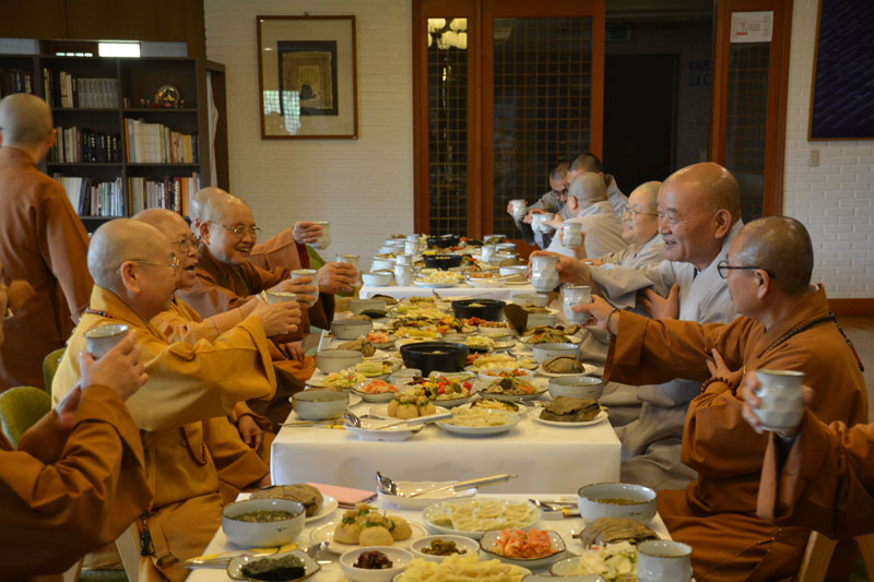 �븸 �񱸴�����ȸ ������ �湮