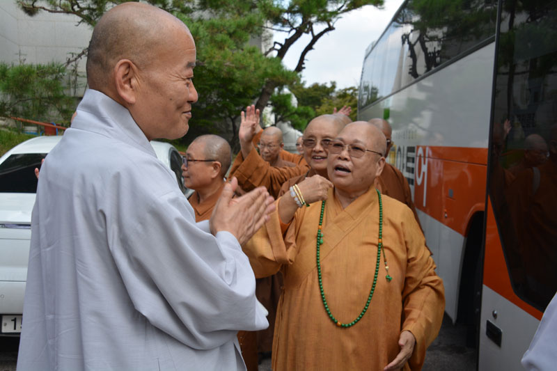 �븸 �񱸴�����ȸ ������ �湮