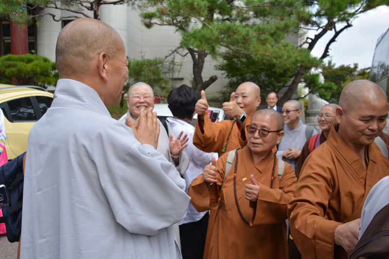 �븸 �񱸴�����ȸ ������ �湮