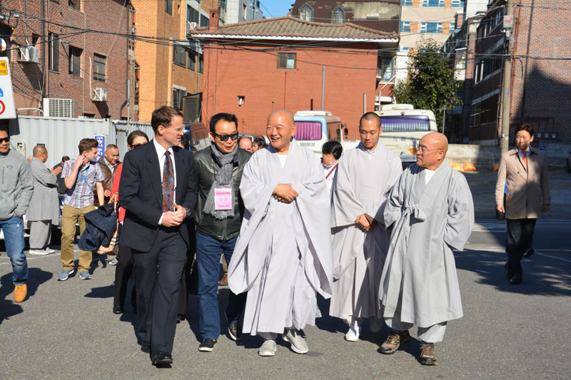 ��8�� ���ΰ��� ����� �湮(10�� 30��)