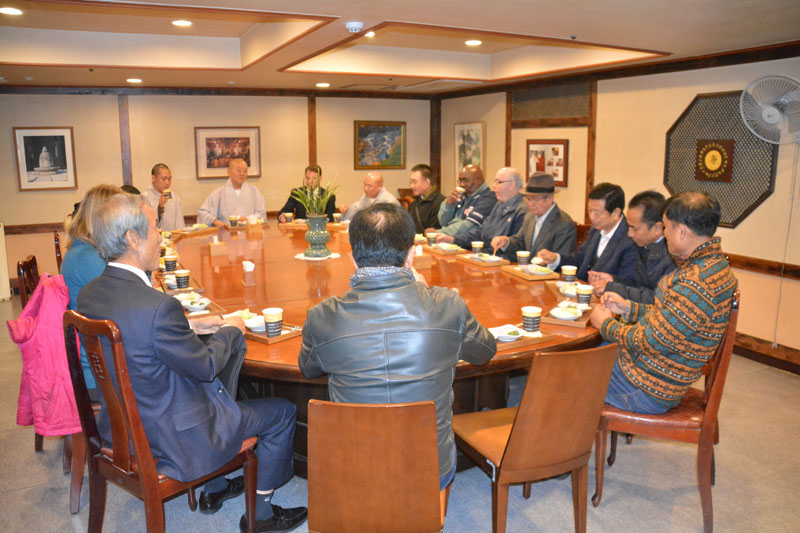 ��8�� ���ΰ��� ����� �湮(10�� 30��)