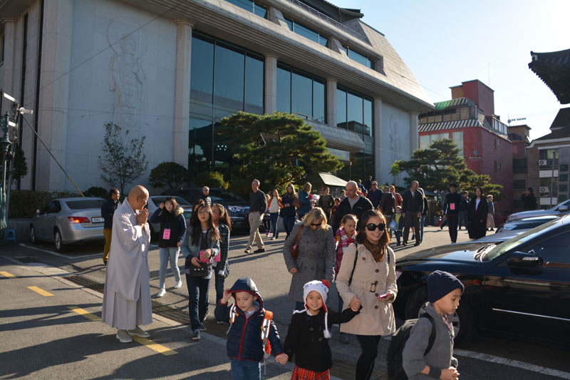 ��8�� ���ΰ��� ����� �湮(10�� 30��)