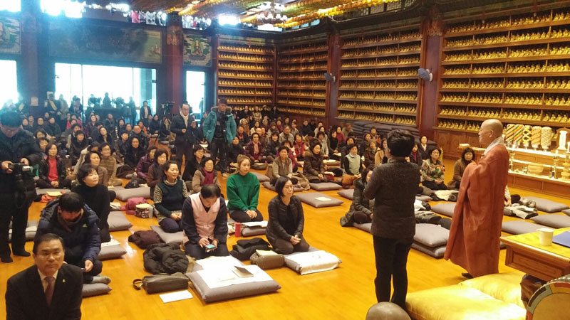 ����� �̿����� �ں��� �� ��� 3,000kg ���޽�(2017��2��11��)