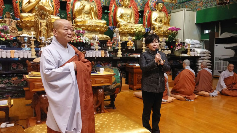 ����� �̿����� �ں��� �� ��� 3,000kg ���޽�(2017��2��11��)