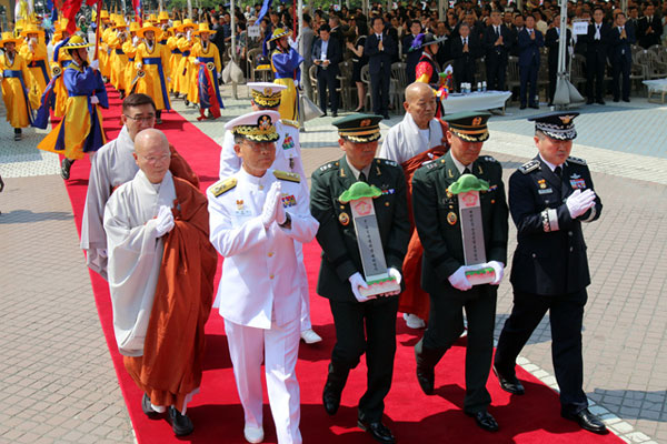 ��17ȸ ȣ������ õ����ȸ ����