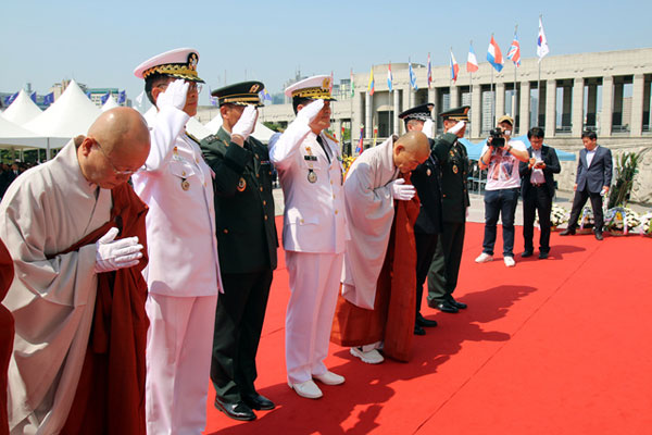 ��17ȸ ȣ������ õ����ȸ ����