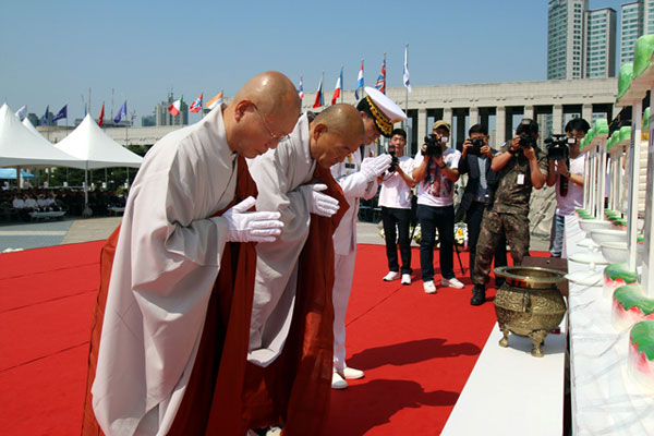 ��17ȸ ȣ������ õ����ȸ ����