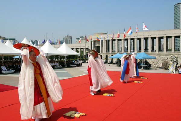 ��17ȸ ȣ������ õ����ȸ ����