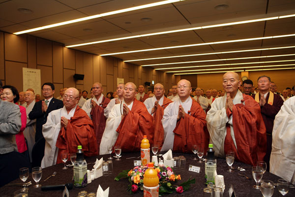 ��3,4�� ���������� ��,���� ��ȸ