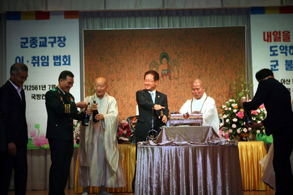 ��3,4�� ���������� ��,���� ��ȸ