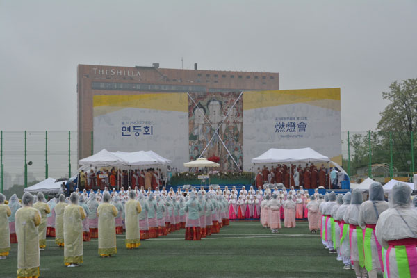 �ұ�2562�� �������