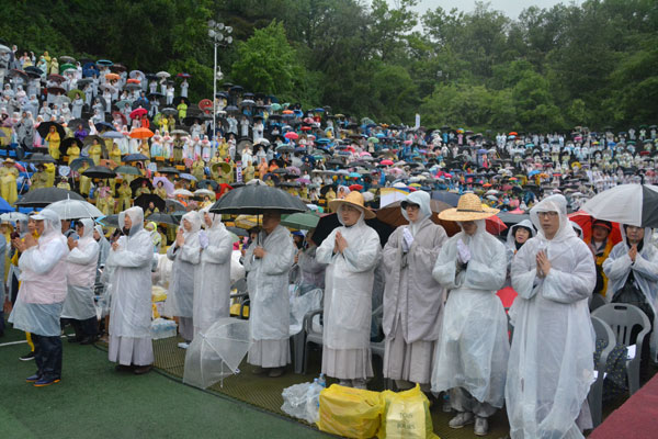 �ұ�2562�� �������