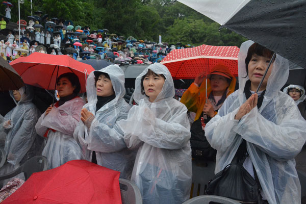 �ұ�2562�� �������