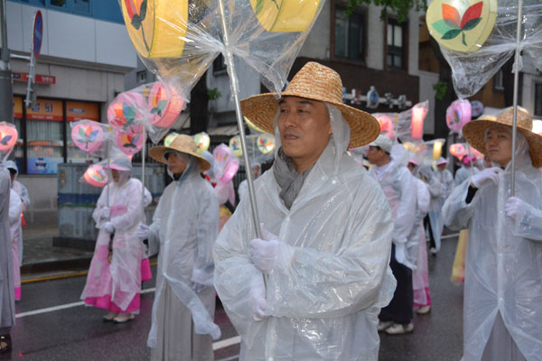 �ұ�2562�� �������