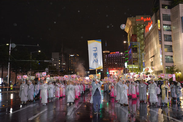 �ұ�2562�� �������