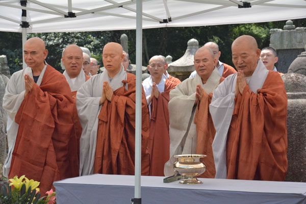 ȫ������ ����40�ֱ� �߸�ٷ�