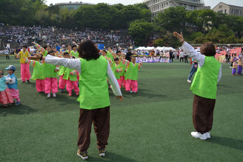 �ұ�2563�� ��������