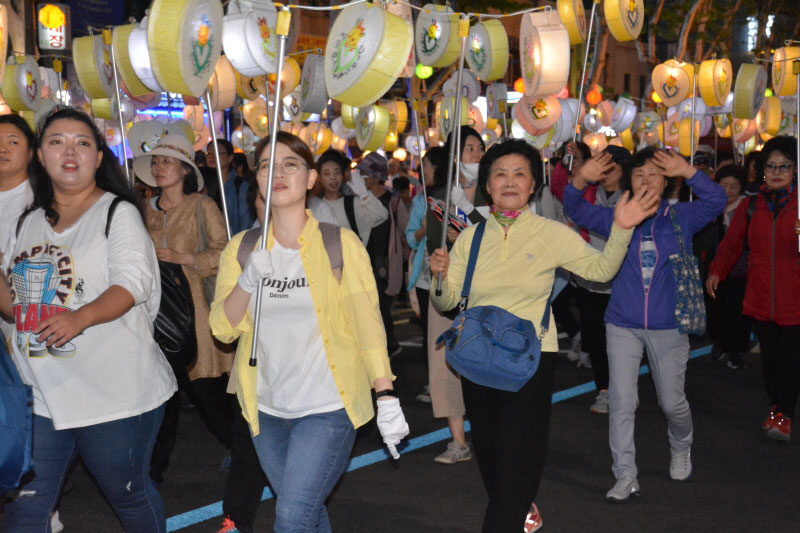 �ұ�2563�� ��������