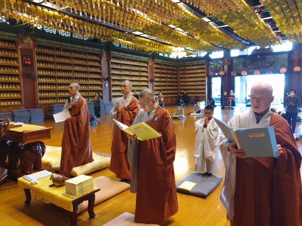 ���� �غ��� ġ���� ���� 21�� �⵵ ����