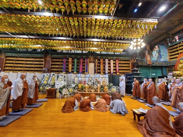 ȫ������ ���� 42�ֱ� �߸�ٷ��� ����(2020�� 8��16��)