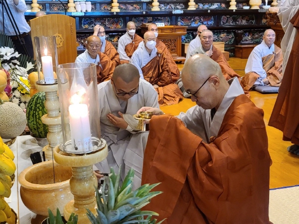 ȫ������ ���� 42�ֱ� �߸�ٷ��� ����(2020�� 8��16��)