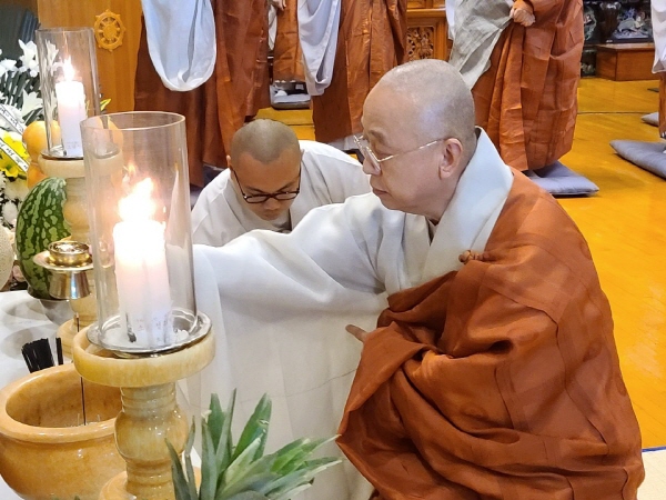 ȫ������ ���� 42�ֱ� �߸�ٷ��� ����(2020�� 8��16��)