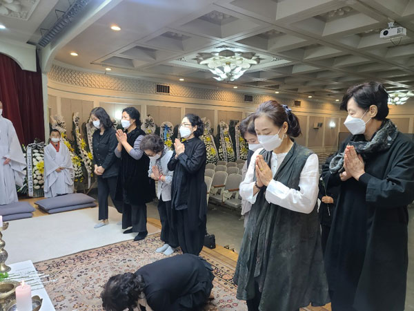 ��17�� �߾���ȸ�ǿ� ��������(����� ����) ���� 2020�� 9�� 28��