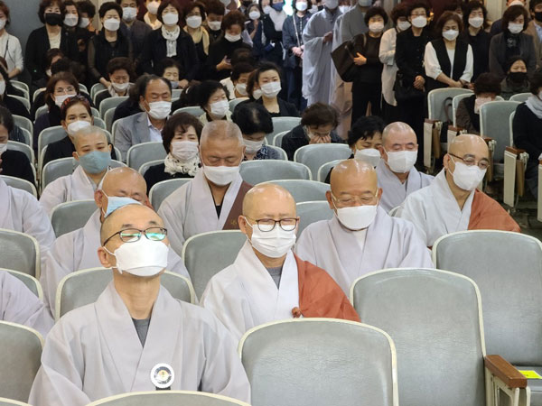 ��17�� ��ȸ�ǿ� �������� �����(2020�� 10�� 2��)