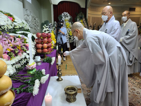 ��17�� ��ȸ�ǿ� �������� �����(2020�� 10�� 2��)