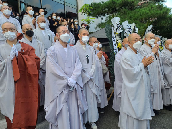 ��17�� ��ȸ�ǿ� �������� �����(2020�� 10�� 2��)