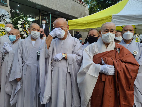 ��17�� ��ȸ�ǿ� �������� �����(2020�� 10�� 2��)