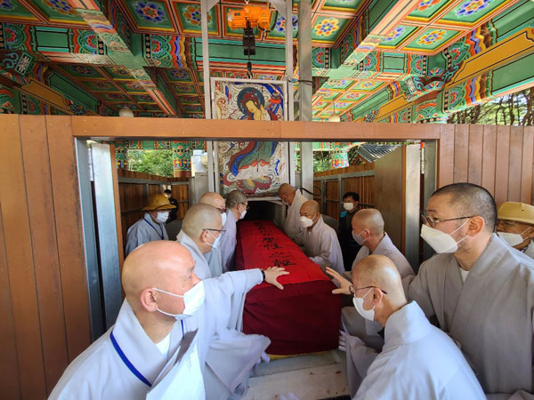 ��17�� ��ȸ�ǿ� �������� ���� �� �ٺ��(2020�� 10�� 2�� �뵵��)