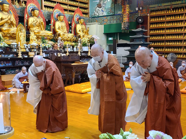 ������ ȫ������ ����44�ֱ� �߸�ٷ���(2022�� 7��25��)