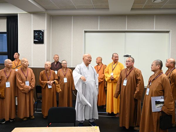 ȭΰұȸ(ȸ ɺԡ븸 ұ ) 湮 (2025 6 7)