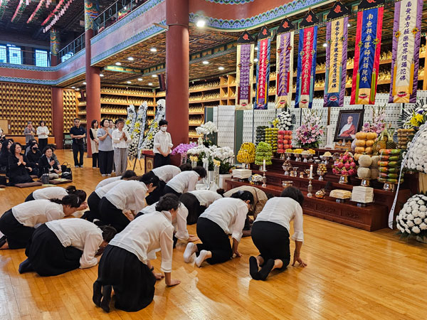  (  ) 5ֱ ߸ٷ (ϻ  2025 10 3)