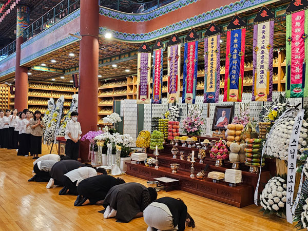  (  ) 5ֱ ߸ٷ (ϻ  2025 10 3)