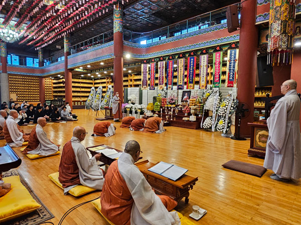  (  ) 5ֱ ߸ٷ (ϻ  2025 10 3)